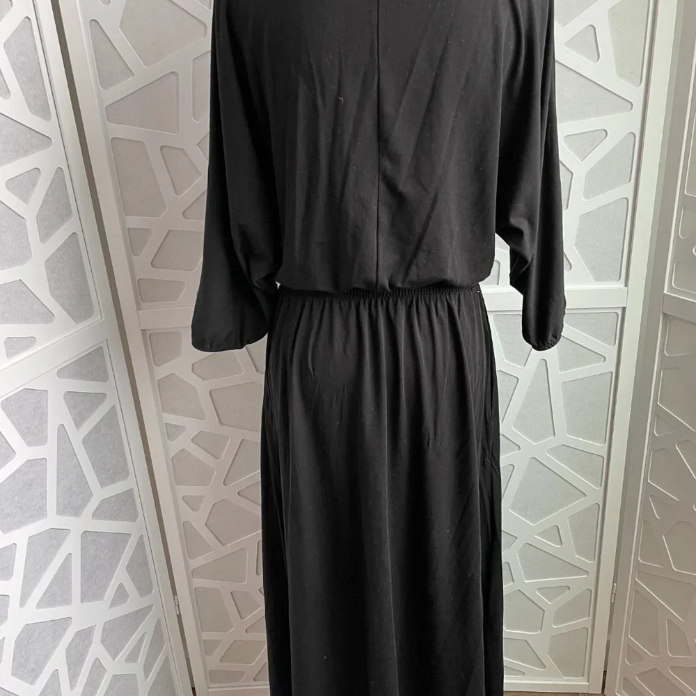 Garnet Hill Batwing Faux Wrap Knit Midi Dress Black Sz M Medium - Picture 10 of 12